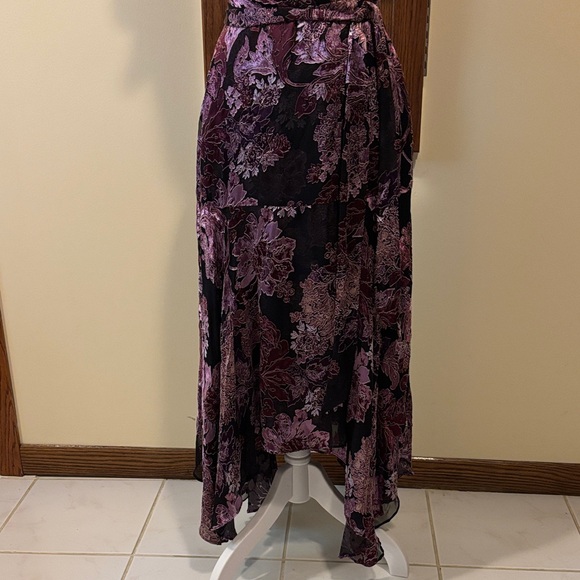 White House Black Market Purple and Pink Floral Dress - size 2 - Picture 2 of 13
